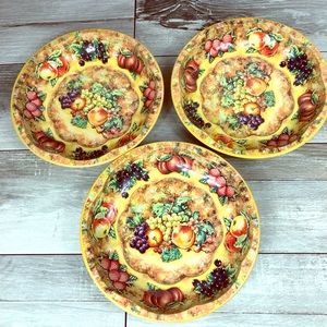 Elegant serving bowls set of three